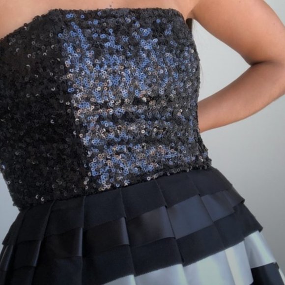 Alice + Olivia Sequin Striped Strapless Flowy Dress - Picture 4 of 7